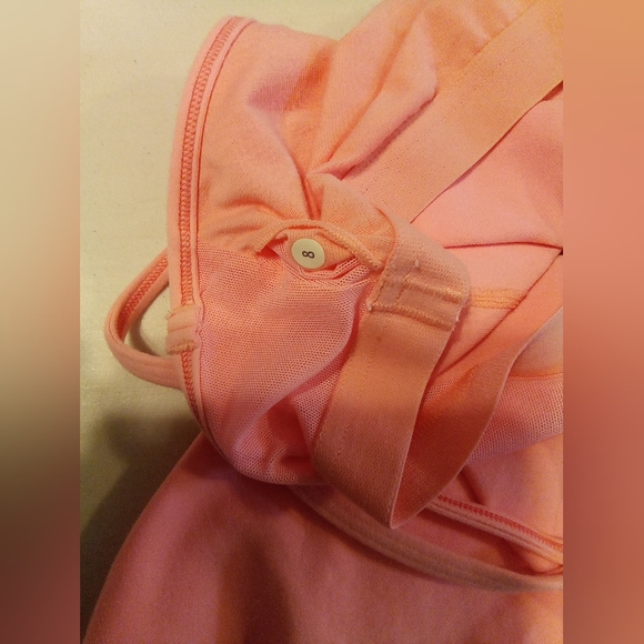 Lululemon Power Y tank :SIZE 8. Bubble gum - Picture 4 of 4